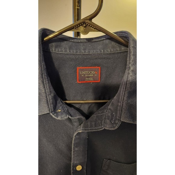 Untuckit Button up Shirt Mens Adult Extra Large Blue Button Down -Denim Like - Picture 2 of 3